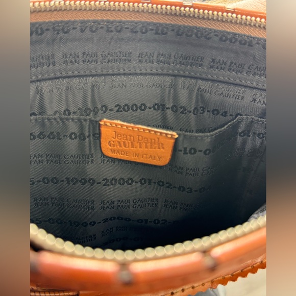 SOLD VESTIAIRE COLLECTIVE Jean Paul Gaultier Brown Leather Tasseled Handbag - Picture 10 of 16